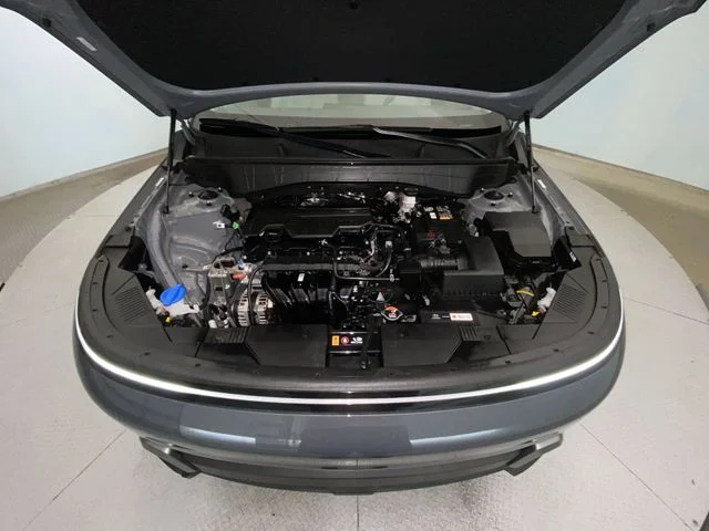 Used 2024 Gray Hyundai SEL image 25