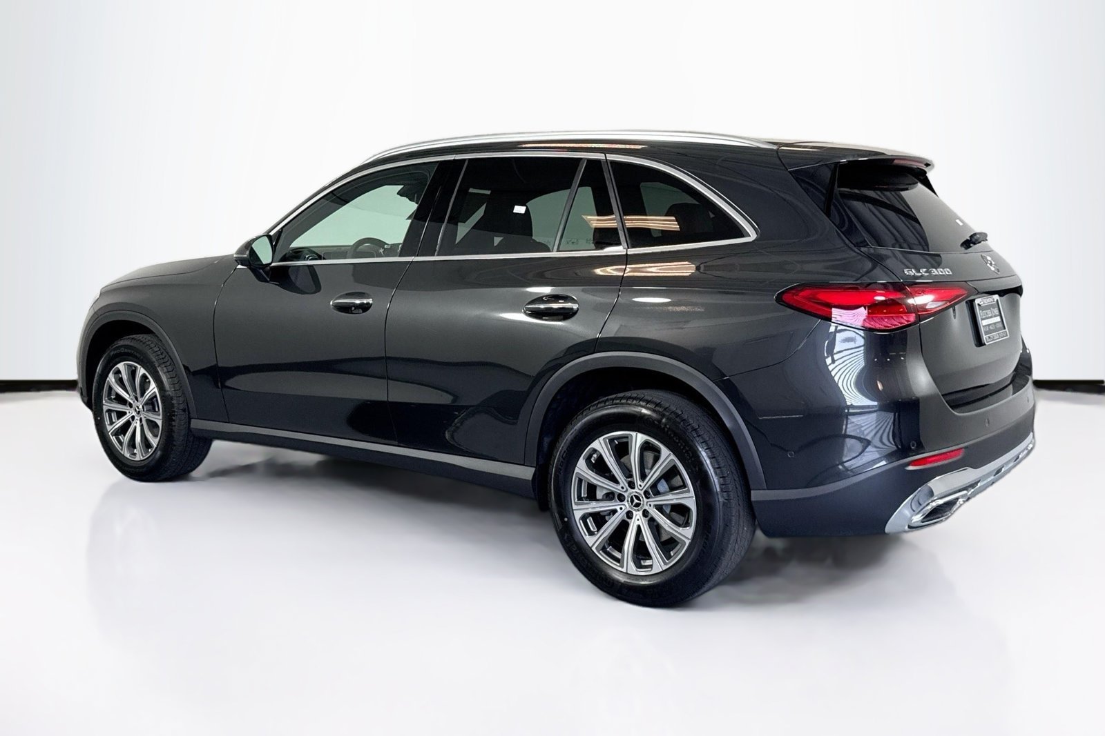 New 2026 Graphite Grey Metallic Mercedes-Benz GLC 300 image 7