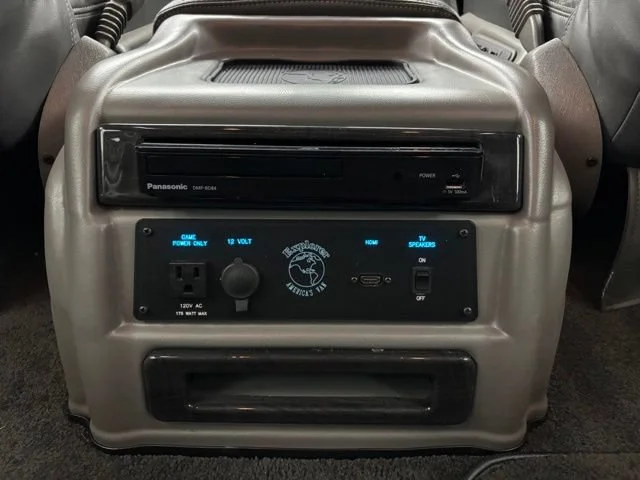 Used 2022 Special Exterior Color Chevrolet WT image 40