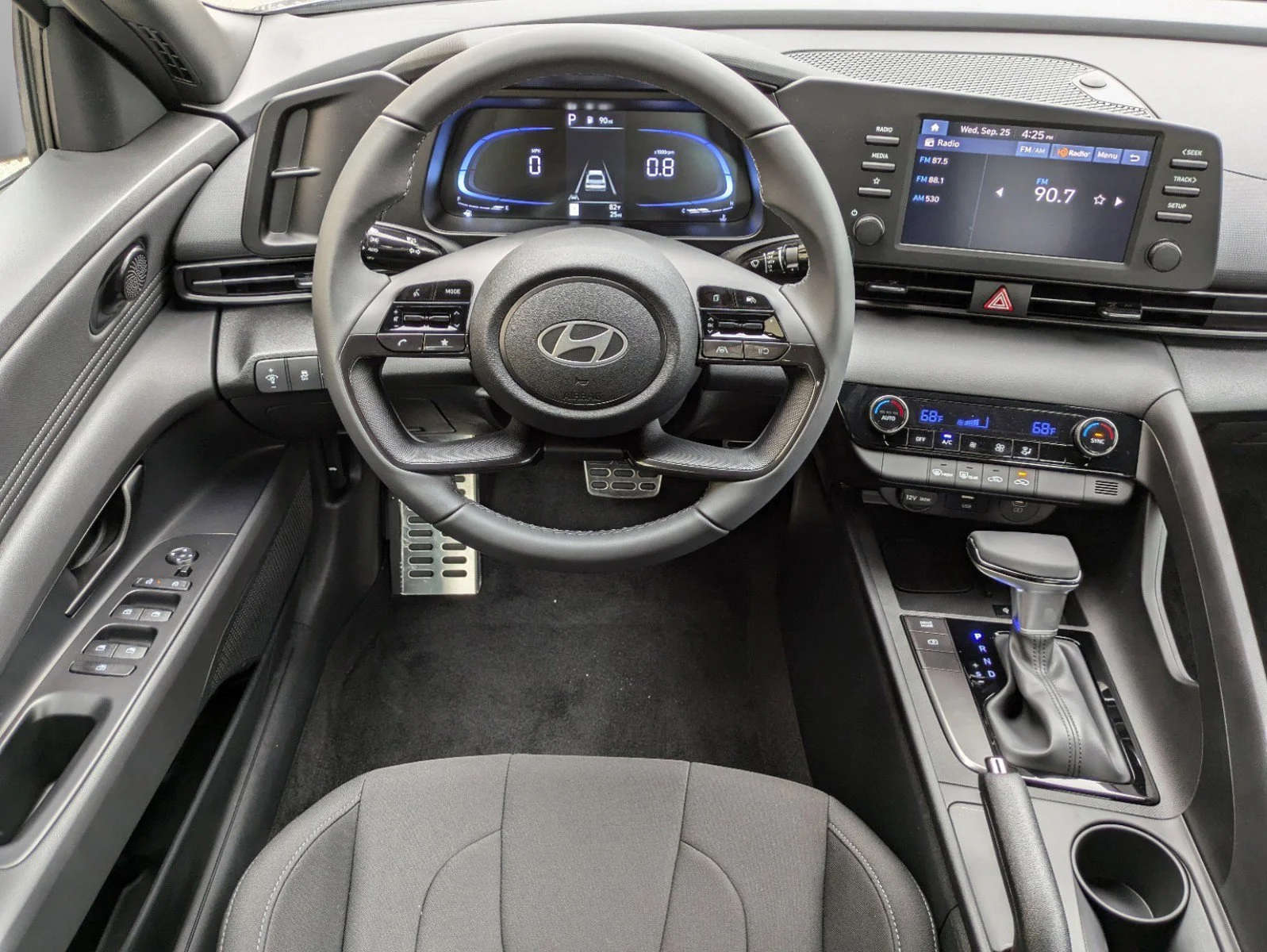 Used 2025 Ultimate Red Hyundai SEL Convenience image 12