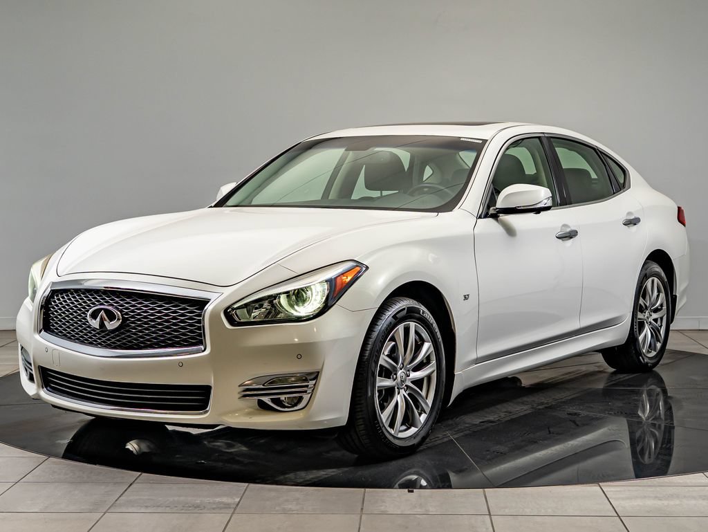 Used 2015 Moonlight White INFINITI 3.7X image 1