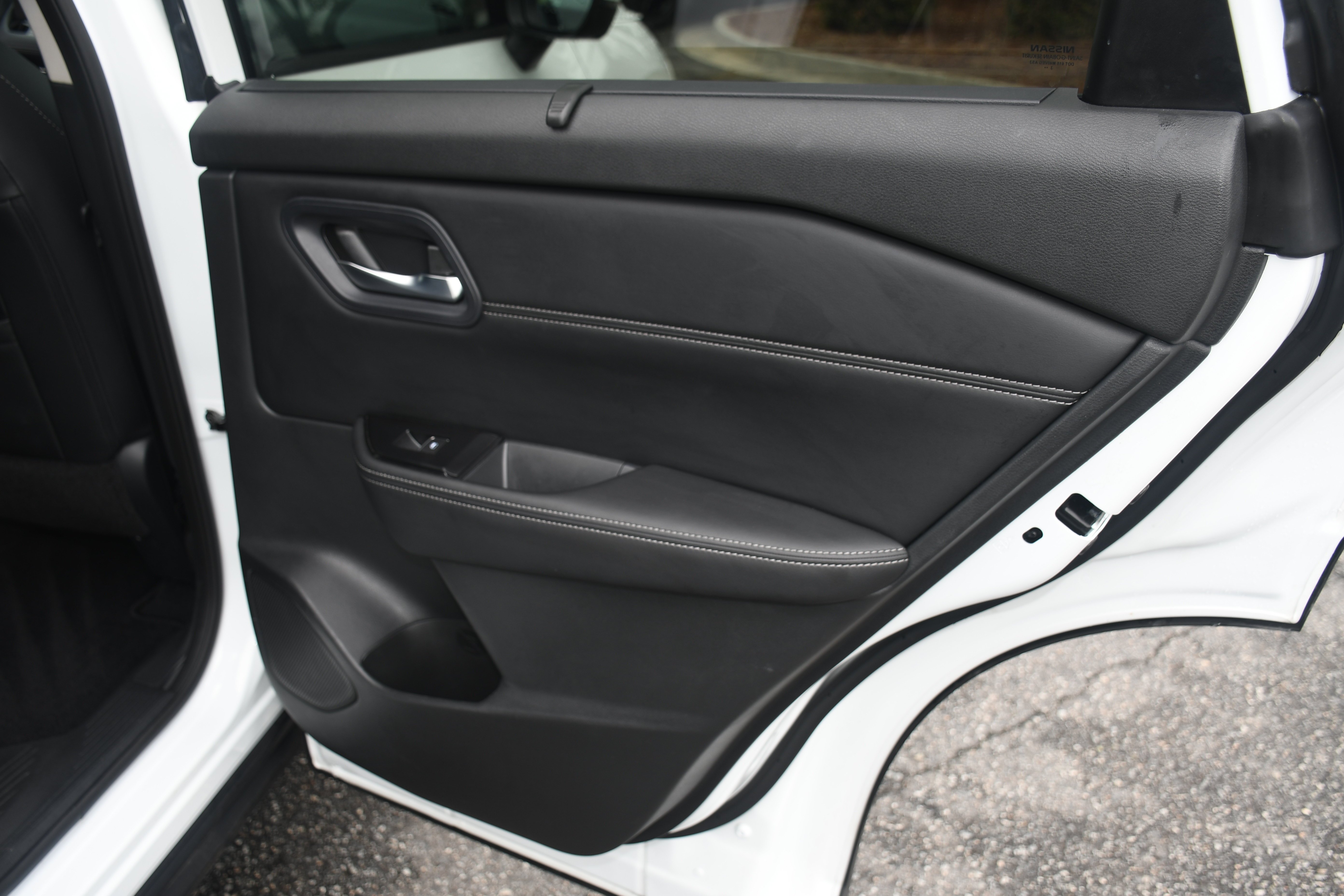 Used 2024 White Nissan SL image 20