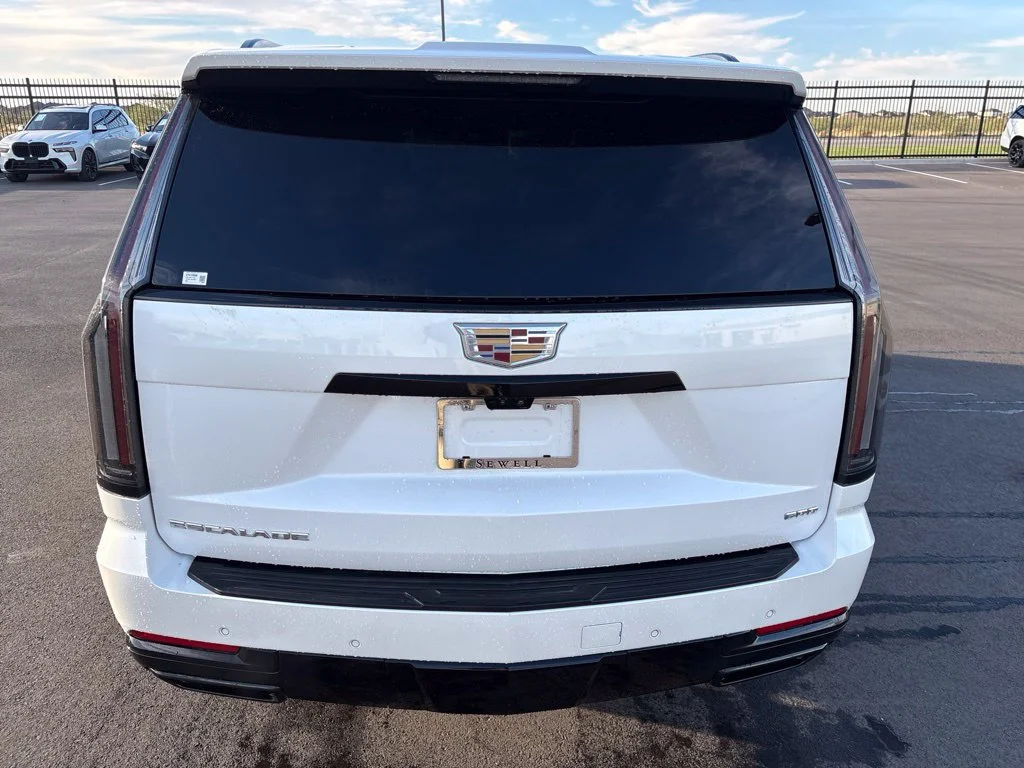 Used 2025 Crystal White Tricoat Cadillac Sport Platinum image 4