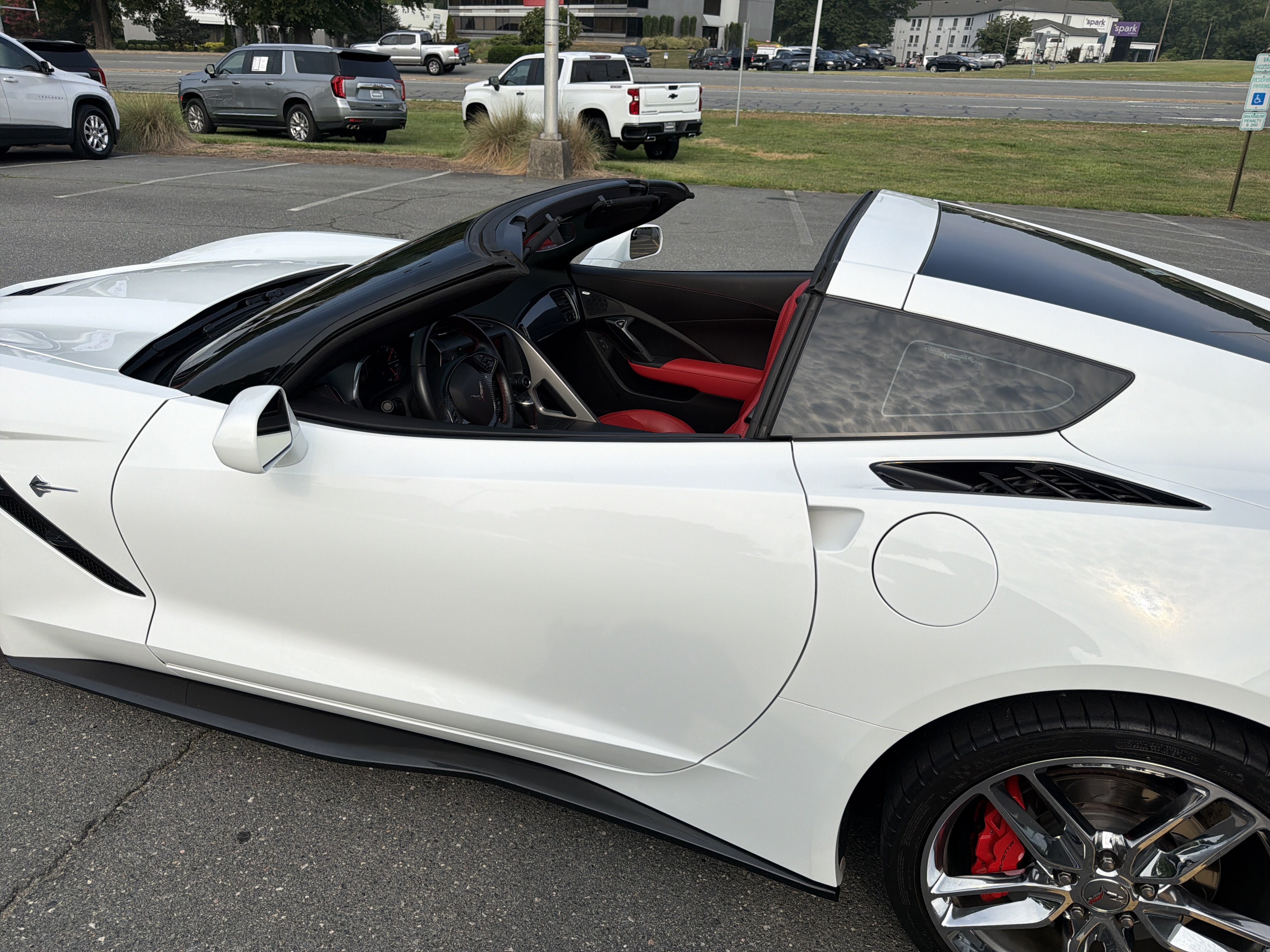Used 2015 Arctic White Chevrolet Z51 2LT image 27