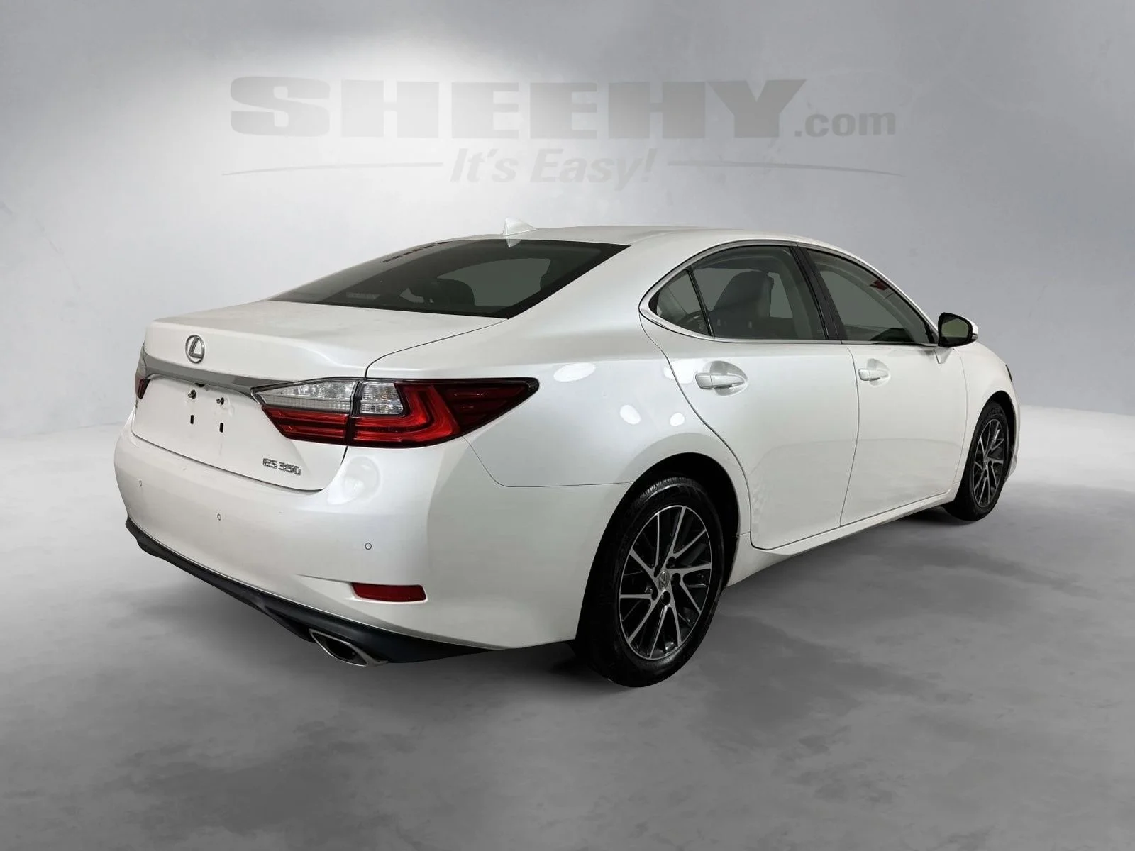 Used 2016 White Lexus 350 image 12