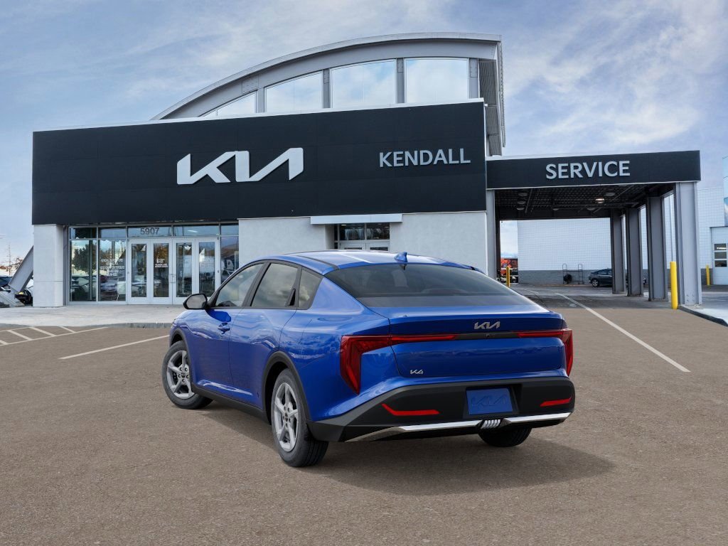 2025 Kia K4 LXS photo 2