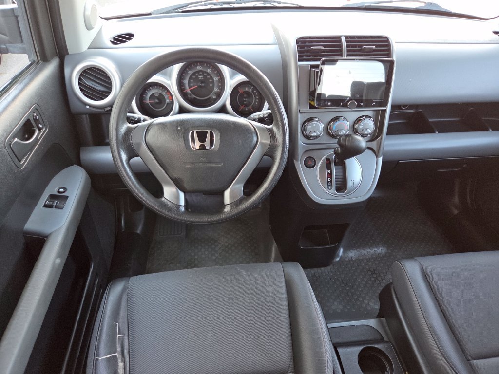 Used 2004  Honda LX image 16