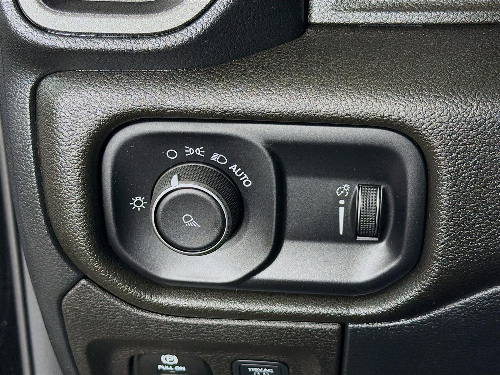 Used 2025  Ram Tradesman image 10