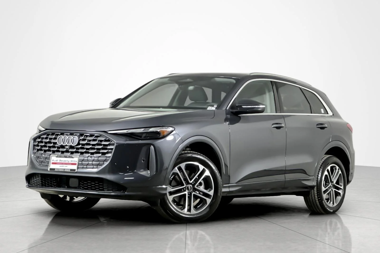 2025 Audi Q5 40 Premium's photo
