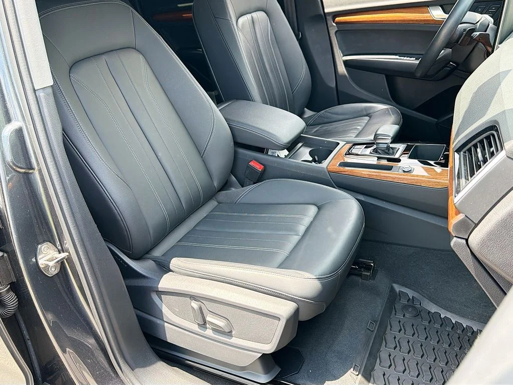 Used 2023 Manhattan Gray Metallic Audi 45 S line Premium image 17
