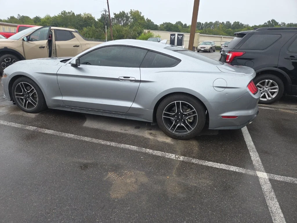Used 2022 Silver Ford EcoBoost image 9