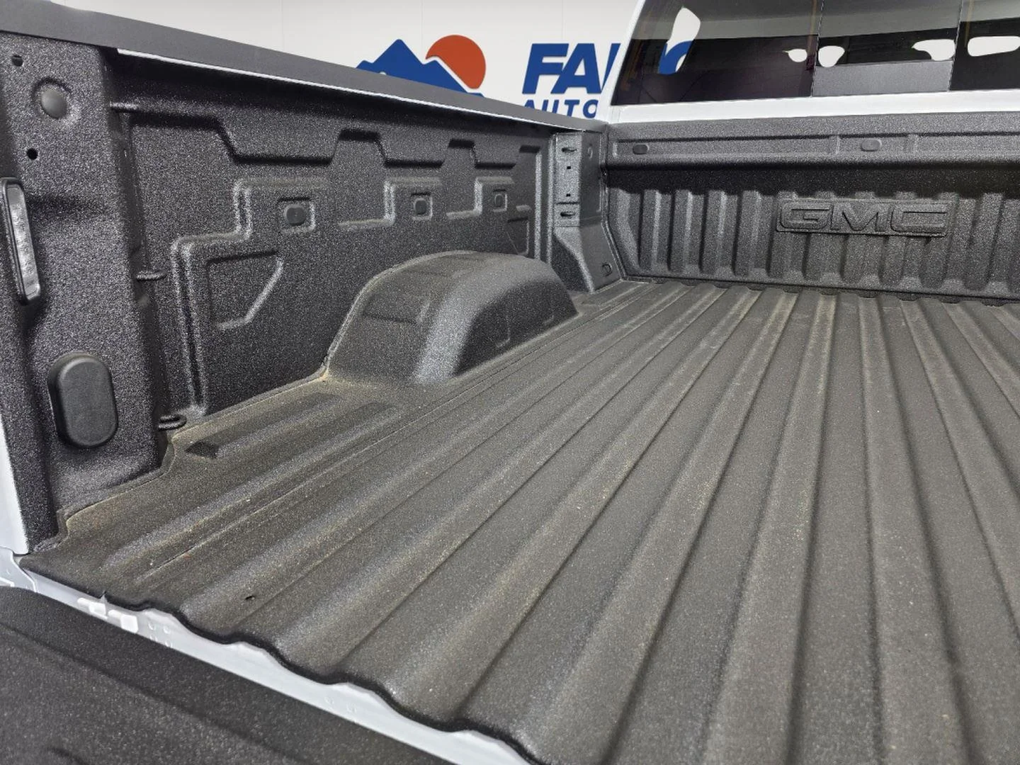 2026 GMC Sierra 2500HD SLT - Photo 7