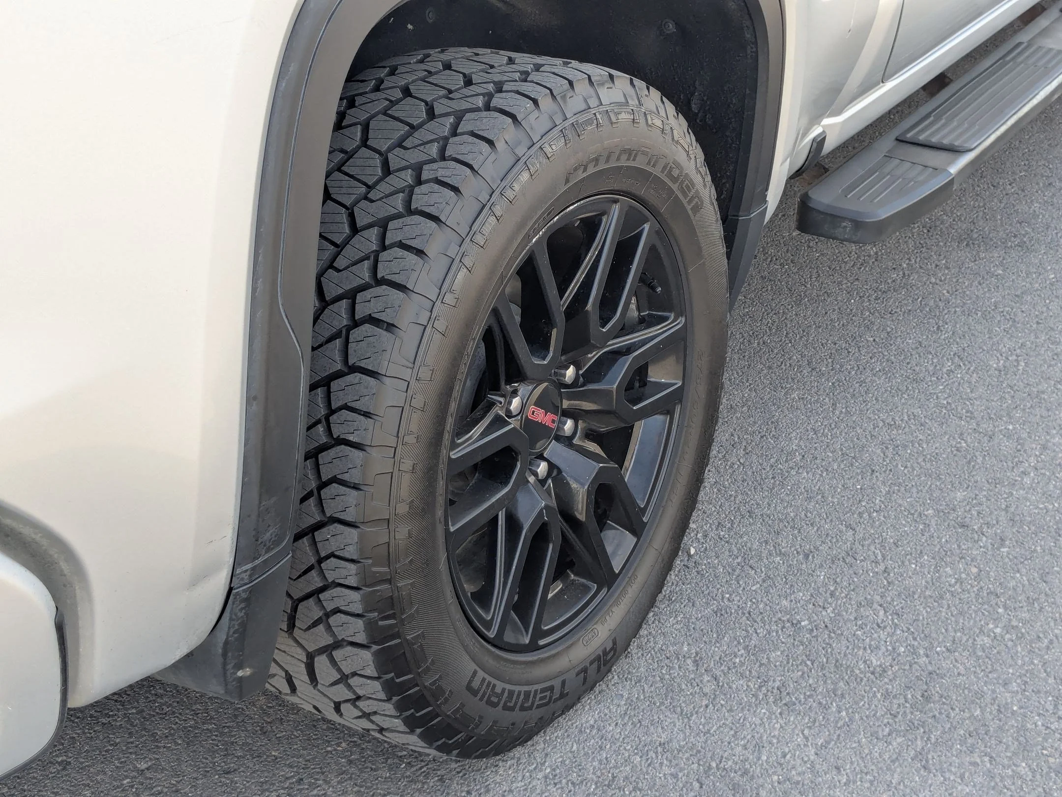Used 2021 Quicksilver Metallic GMC Elevation image 13