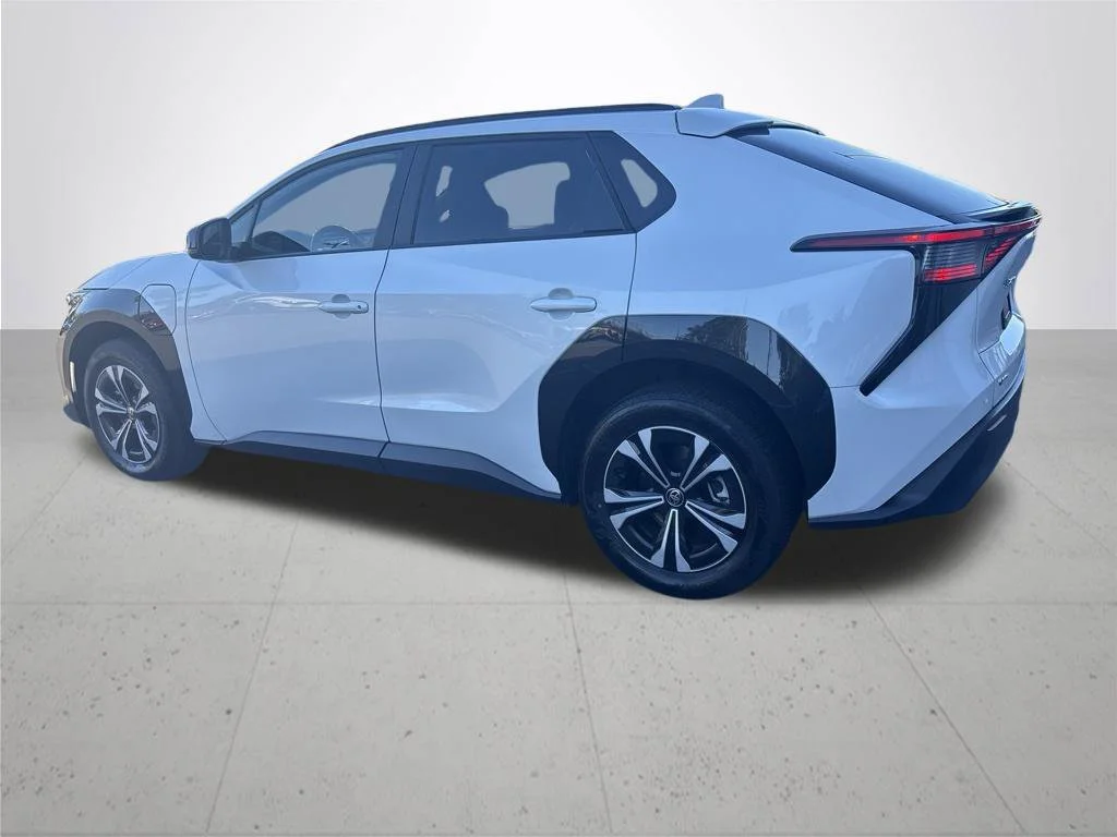 Used 2024 Beige Toyota XLE image 10