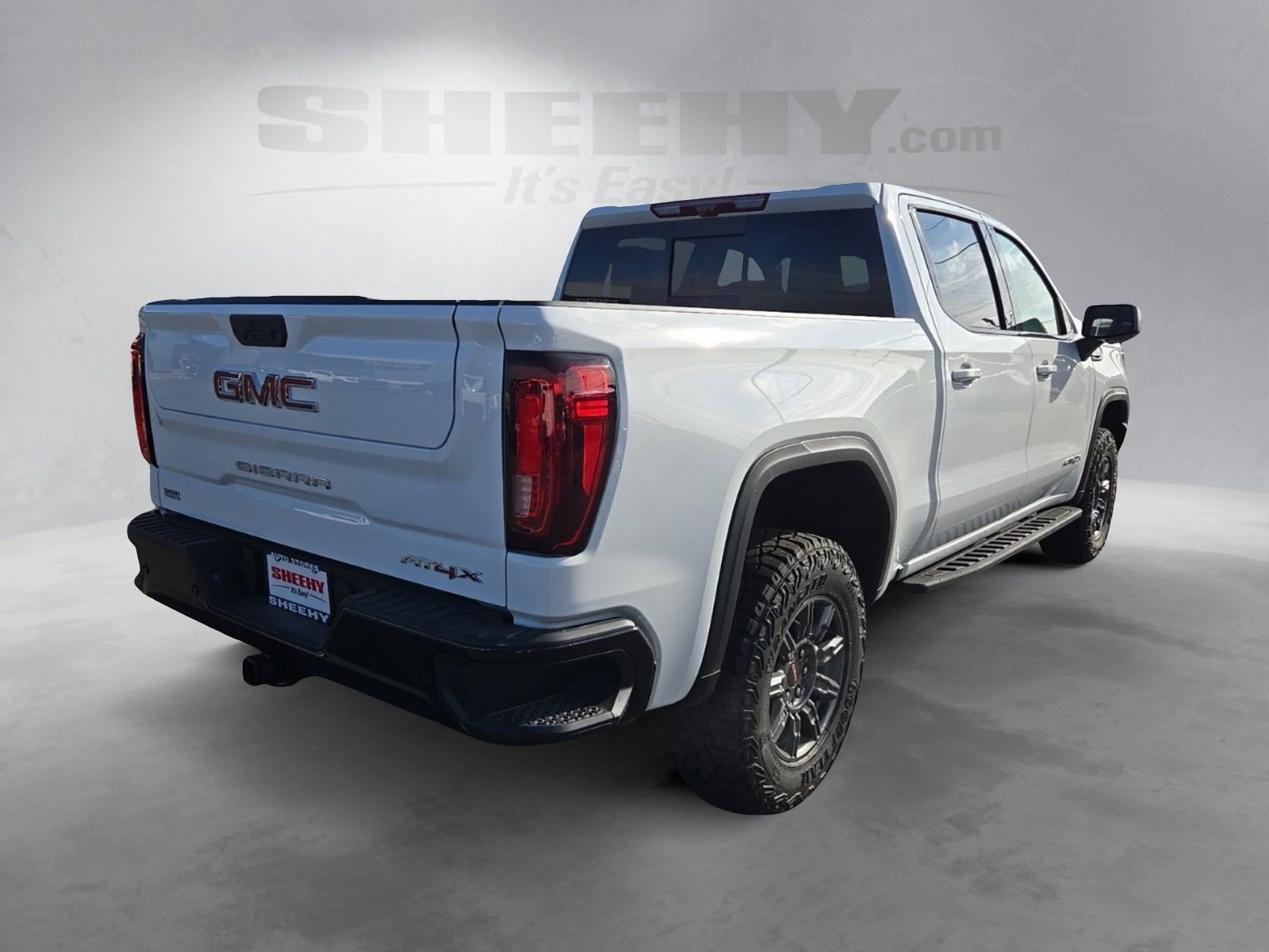 2026 GMC Sierra 1500 AT4X - Photo 9