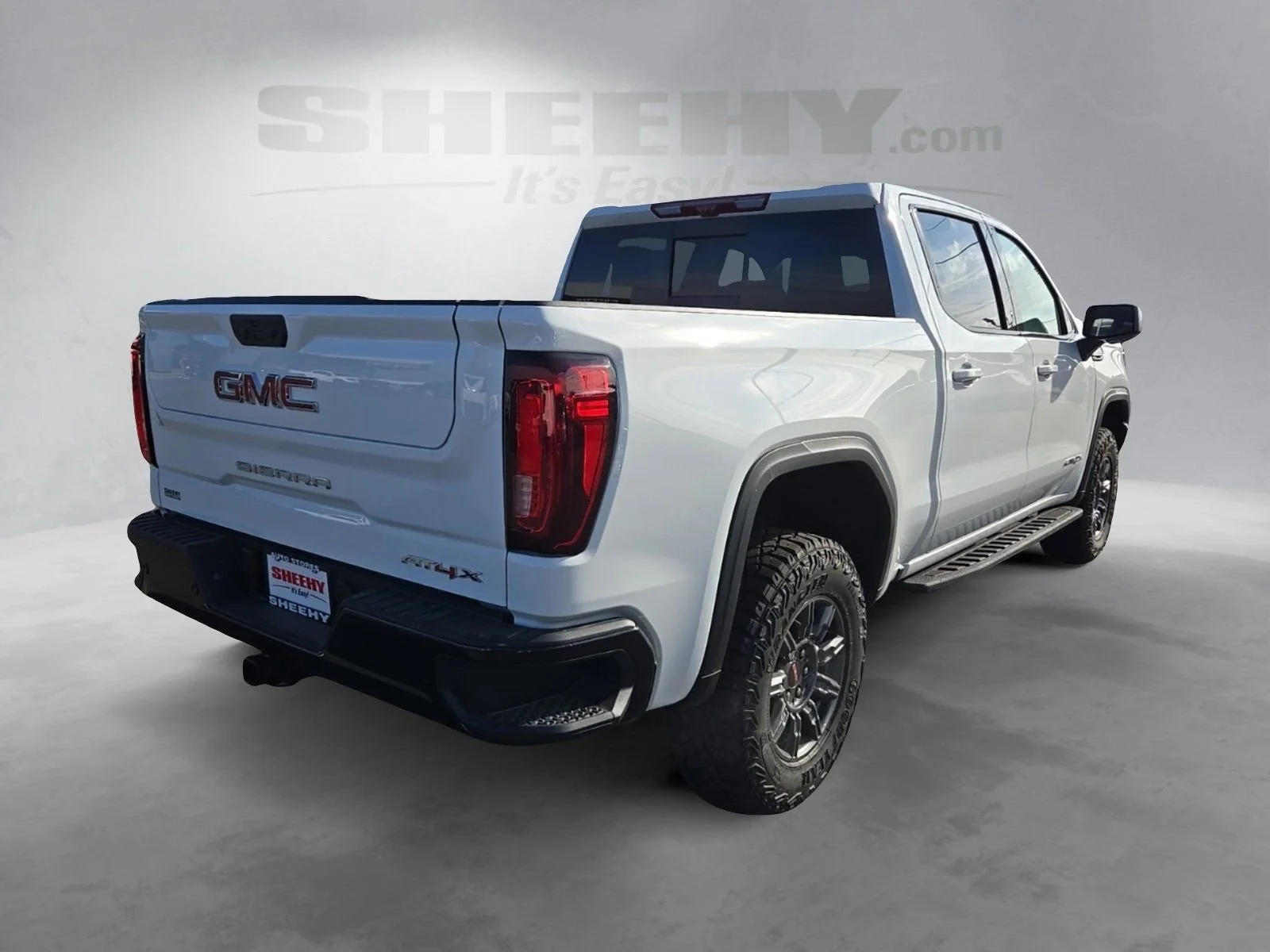 2026 GMC Sierra 1500 AT4X - Photo 9