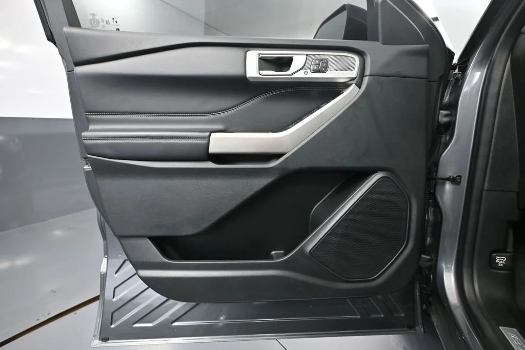 Certified Used 2022 Gray Ford Limited image 14