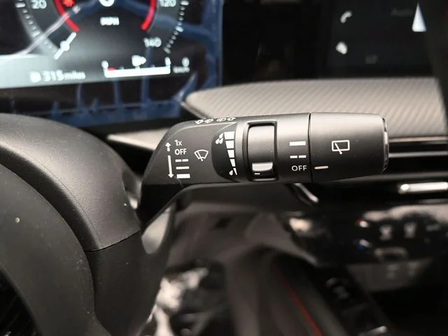 2025 Nissan Kicks SR AWD - Photo 19