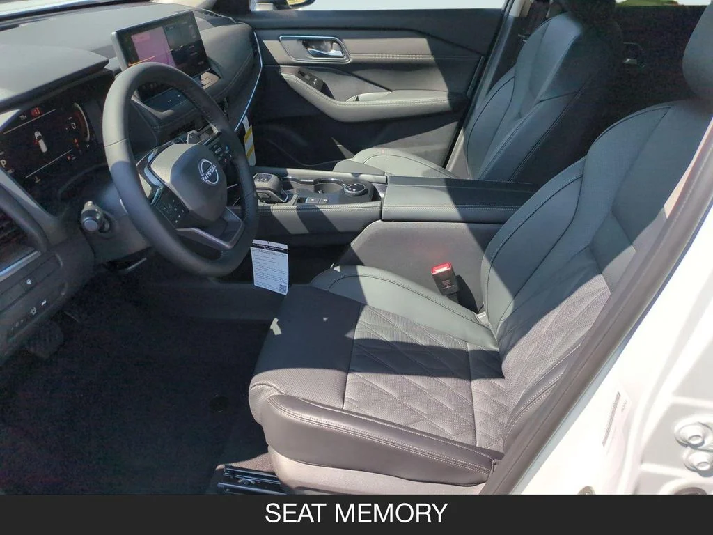 New 2026 White Nissan Platinum image 14