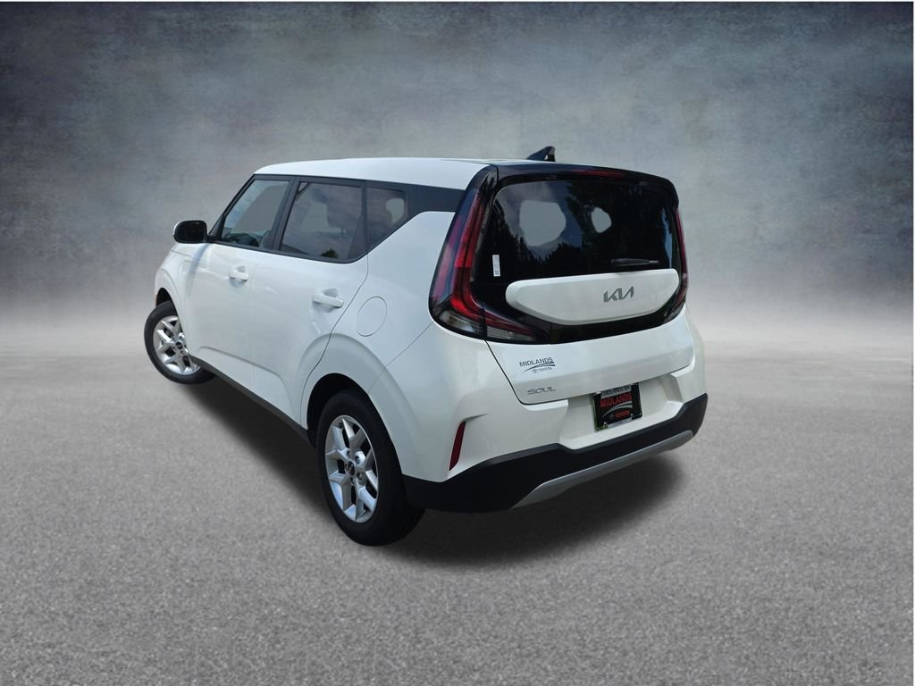 2025 Kia Soul LX - Photo 9