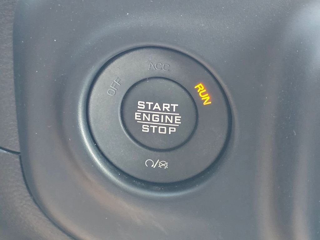 Used 2023 Gray Jeep Sport S image 28