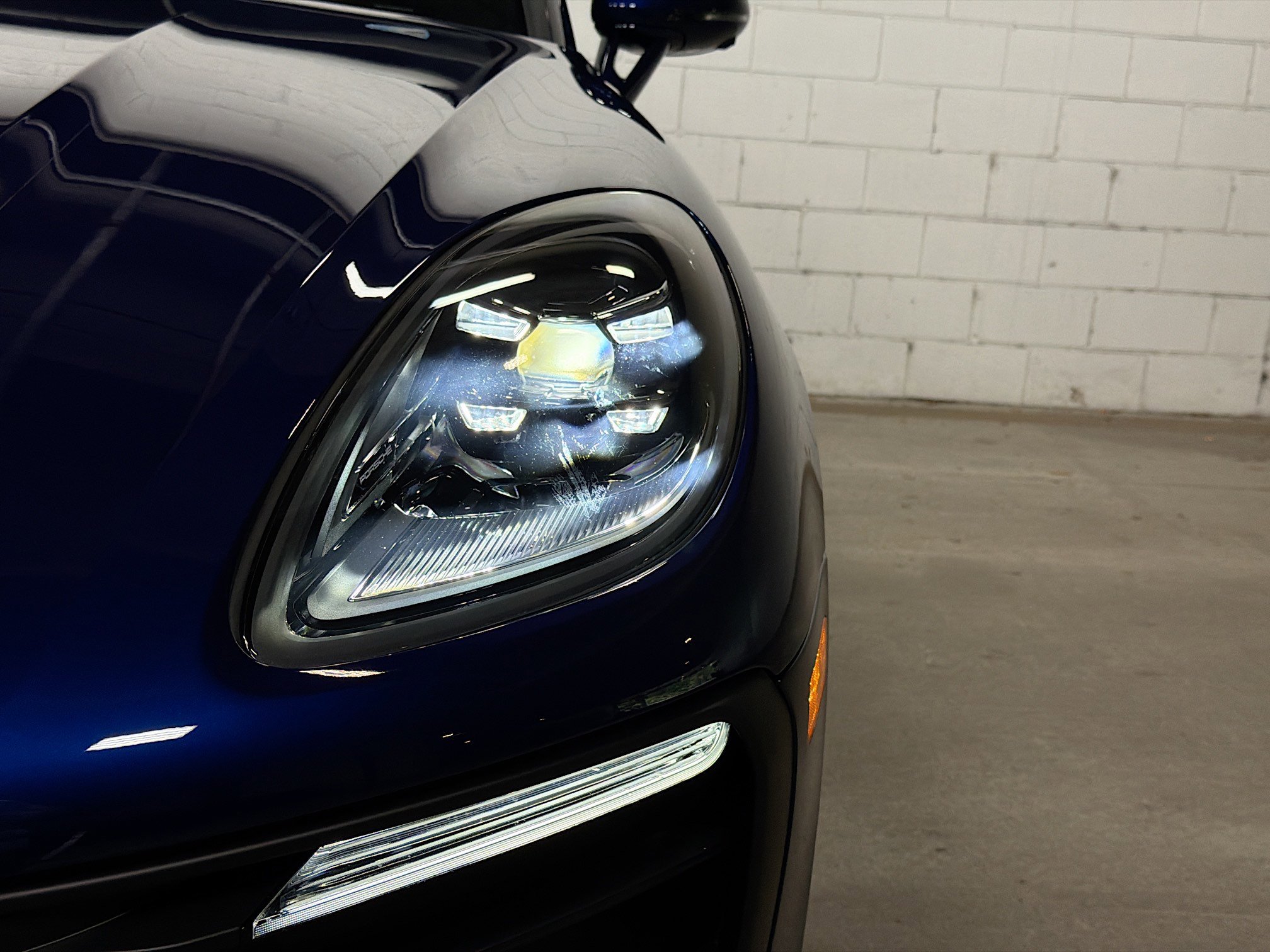 New 2026 Gentian Blue Metallic Porsche  image 10