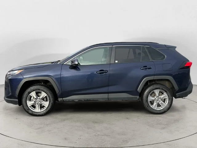 Used 2024  Toyota XLE image 8