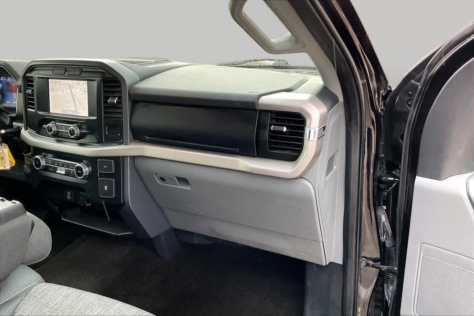 Used 2023 Agate Black Ford XLT image 18