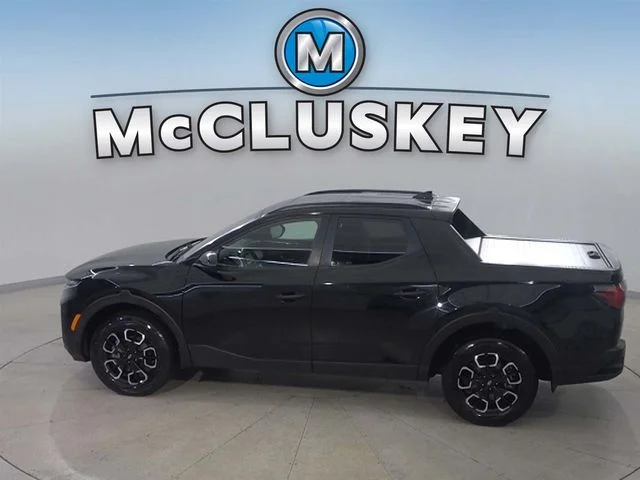 Used 2023 Black Hyundai SEL image 10