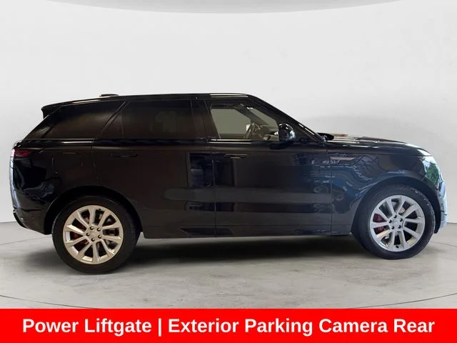 Used 2023 Black Land Rover SE Dynamic image 7