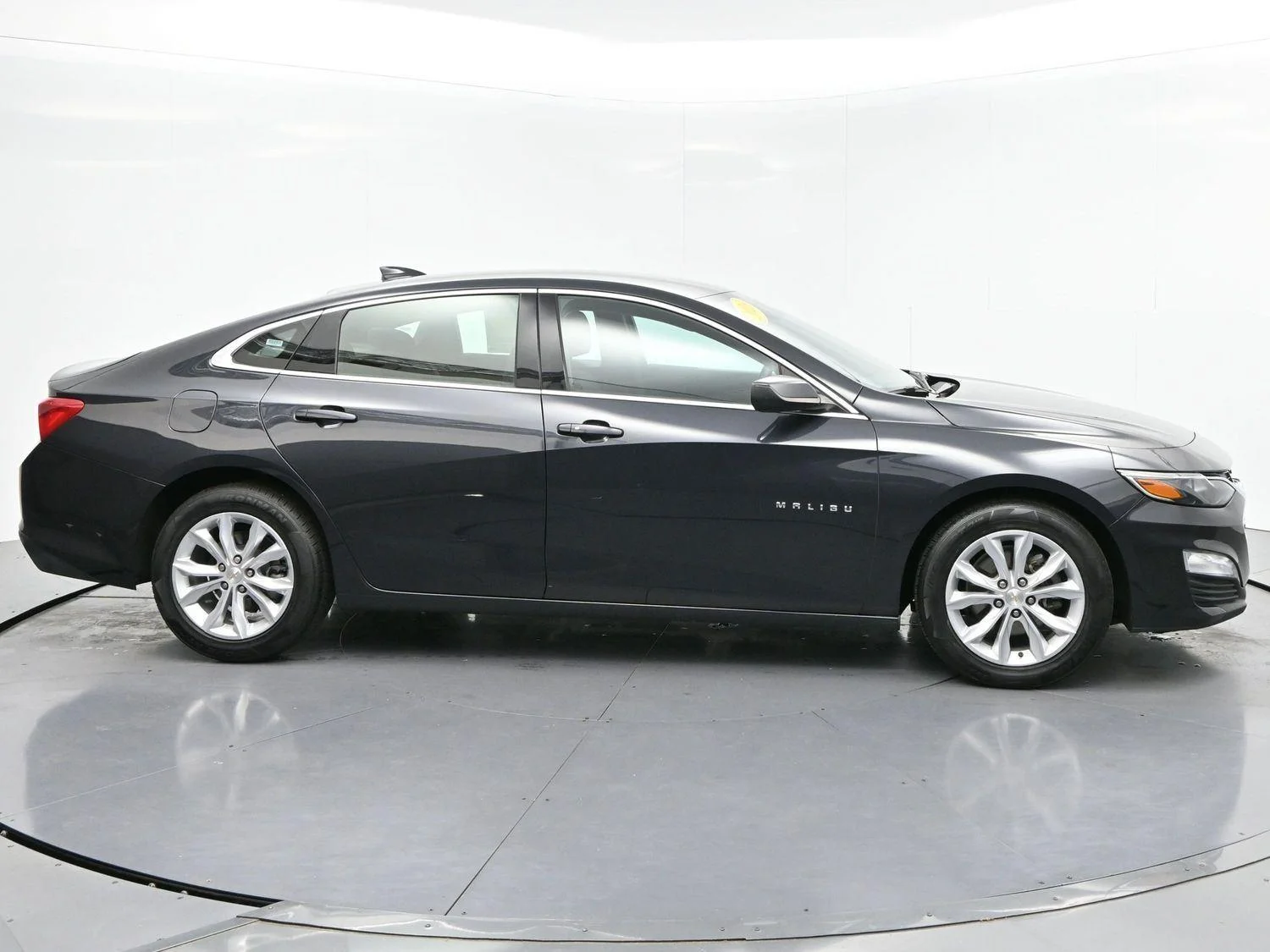 2023 Chevrolet Malibu 1LT - Photo 8