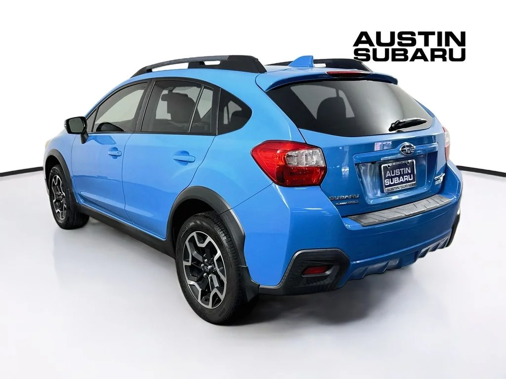 Used 2016 Blue Subaru 2.0i Limited image 5