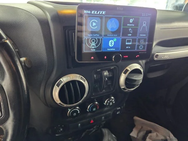 Used 2014 Gray Jeep Unlimited Rubicon image 18