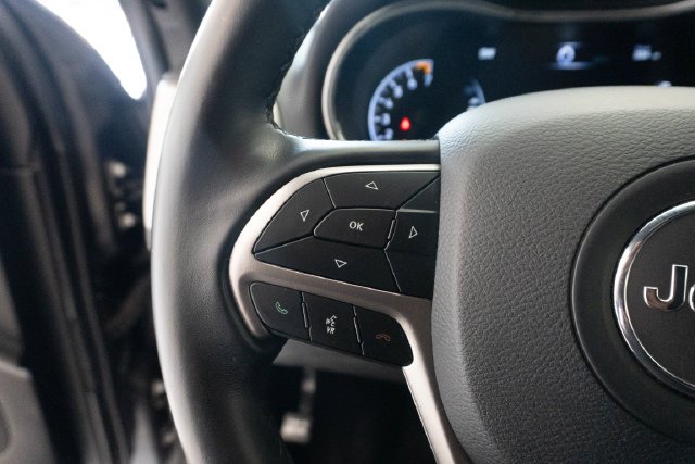 Used 2021 Gray Jeep Laredo E image 12