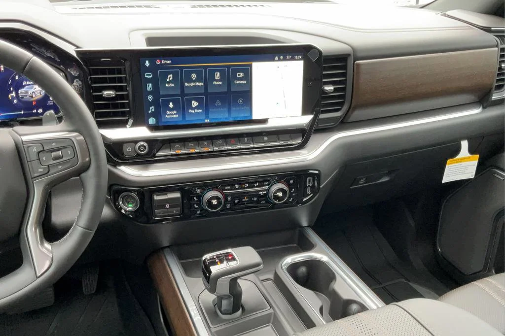 New 2026 Chevrolet Silverado 1500 High Country 4D Crew Cab