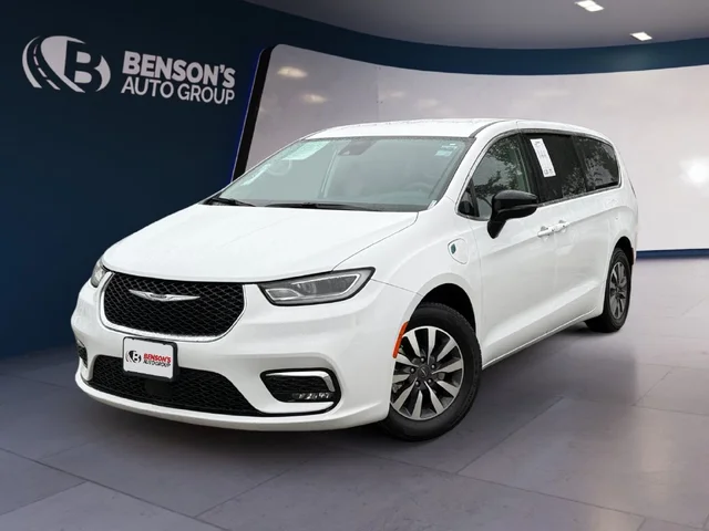 2024 Chrysler Pacifica Hybrid Select