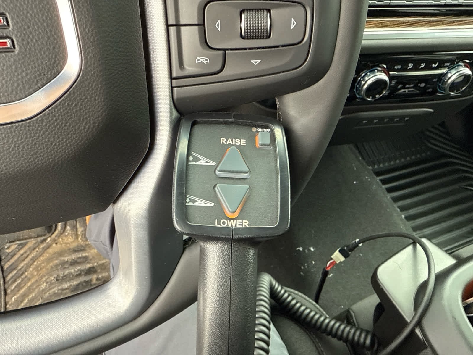 2026 GMC Sierra 3500HD SLE - Photo 18