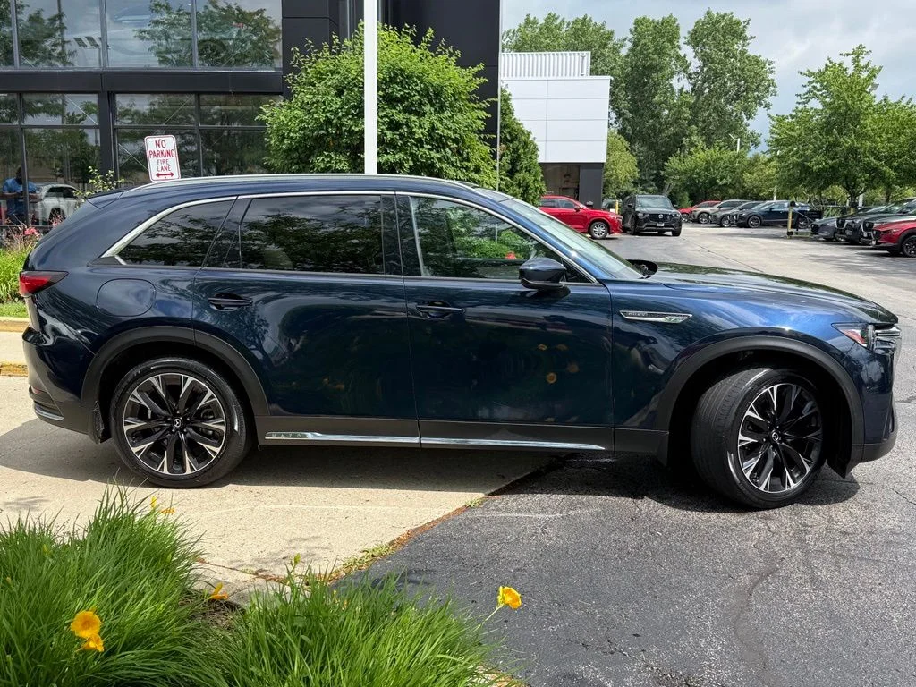 Used 2024 Blue Mazda Premium image 8