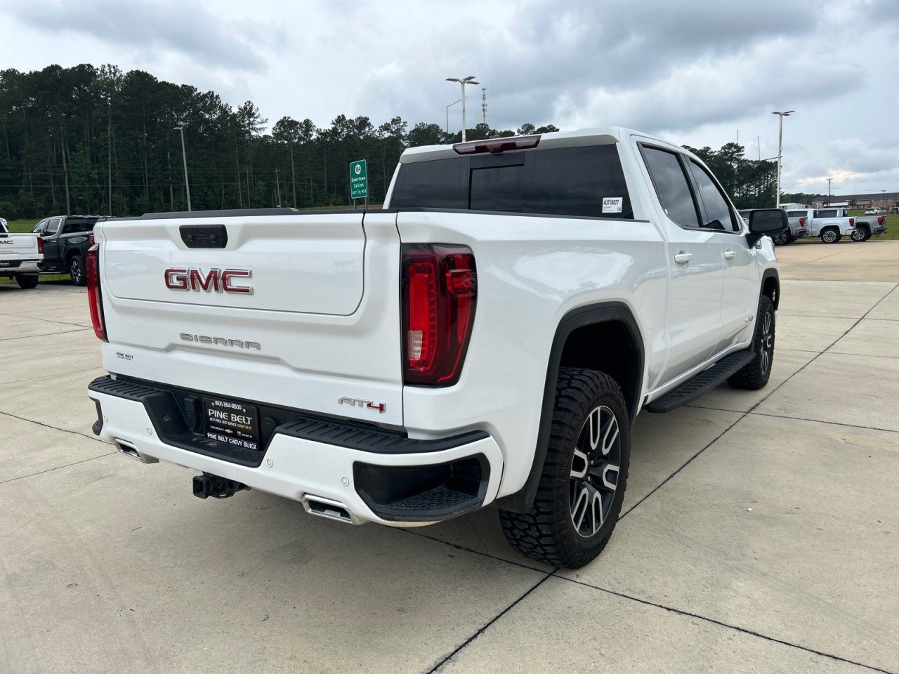 Used 2025 Summit White GMC AT4 image 3