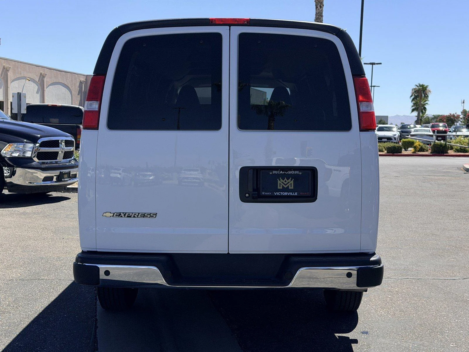 Used 2025 Summit White Chevrolet 1LT image 5