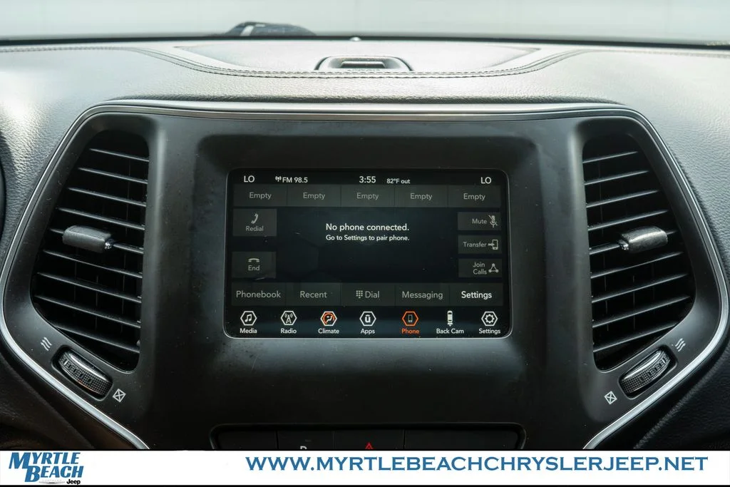 Used 2020 Bright White Clearcoat Jeep Latitude Plus image 19