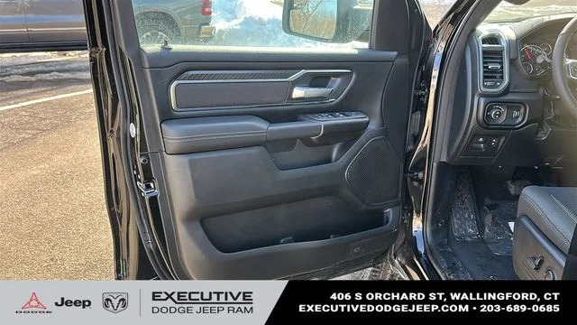 New 2026 Diamond Black Crystal Pearl-Coat Exterior Paint RAM Big Horn/Lone Star image 8