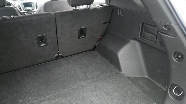 Used 2021 White Chevrolet LT image 25