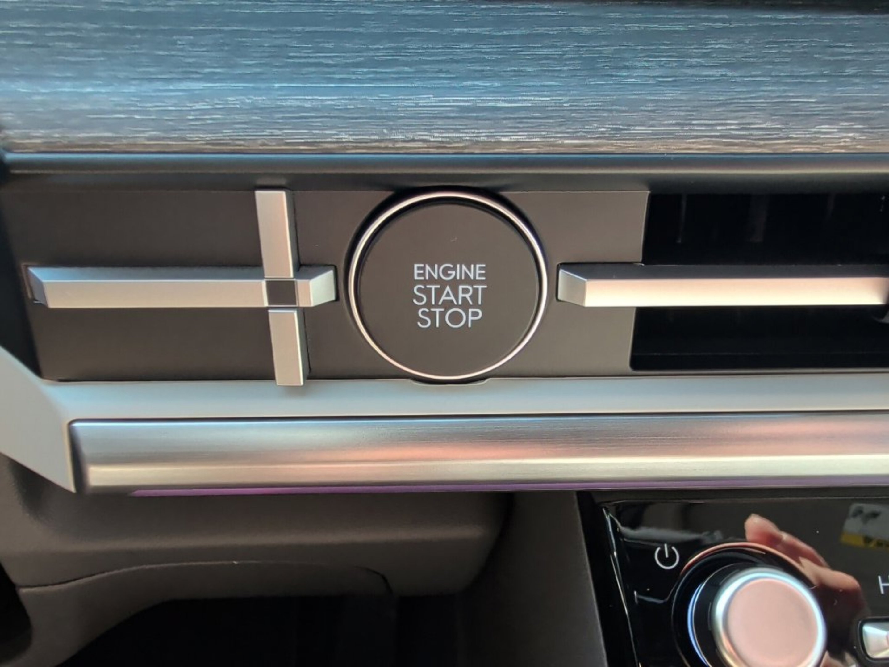 New 2027 Shimmering Silver Hyundai Limited 6P image 48