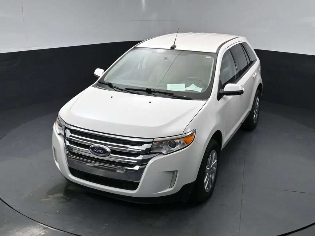Used 2014 White Ford SEL image 8
