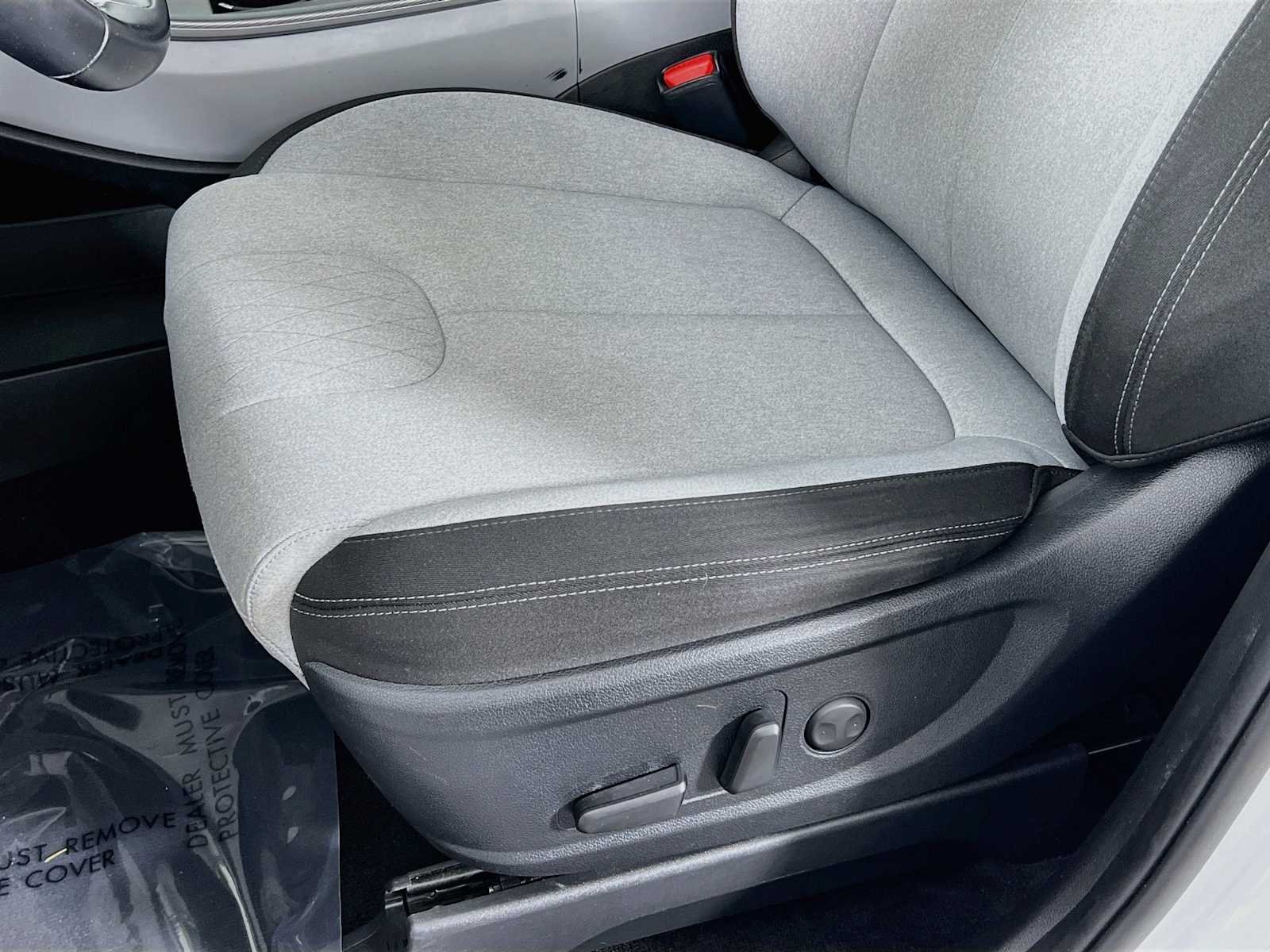 Certified Used 2021 Hyper White Hyundai SEL image 19