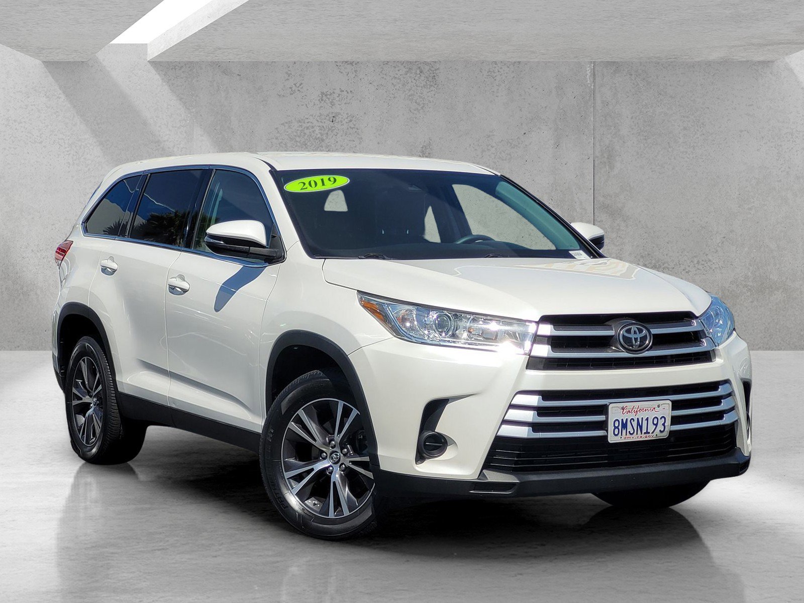 2019 Toyota Highlander LE