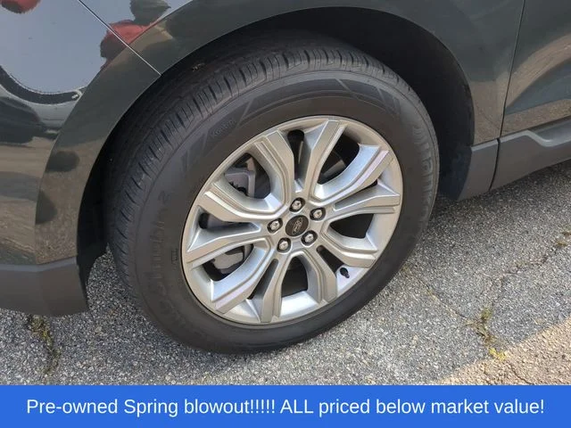 Used 2024 Green Ford Titanium image 7