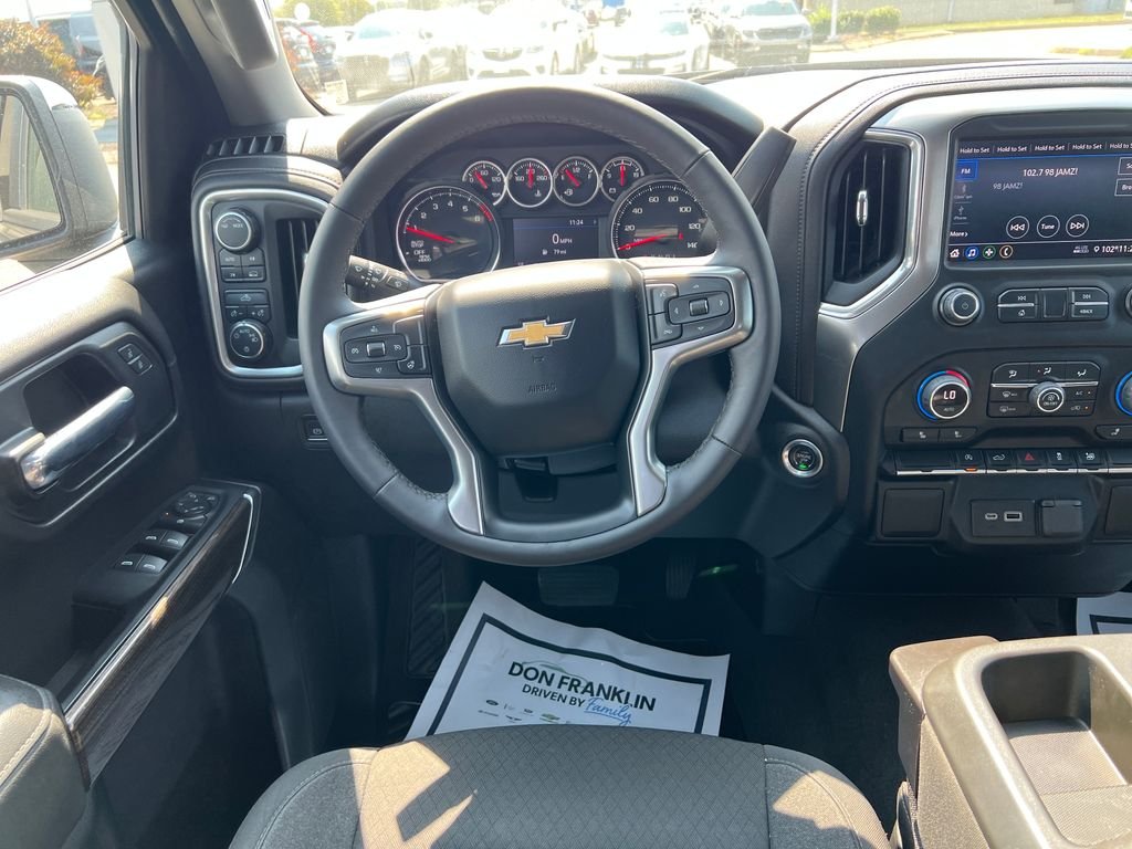 Used 2022 Gray Chevrolet LT image 16