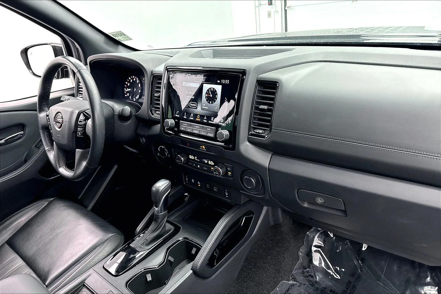 Used 2022 Super Black Nissan PRO-4X image 26